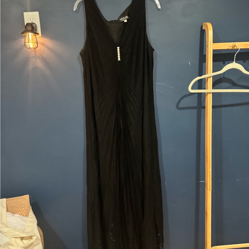 ONYX Nite Black Pleated Evening Dress Size 18 Rhinestone Detail - Picture 6 of 6